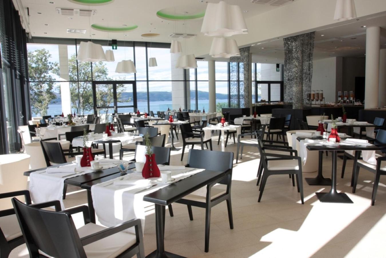 Apartments Grand Novi Vinodolski Resort Экстерьер фото