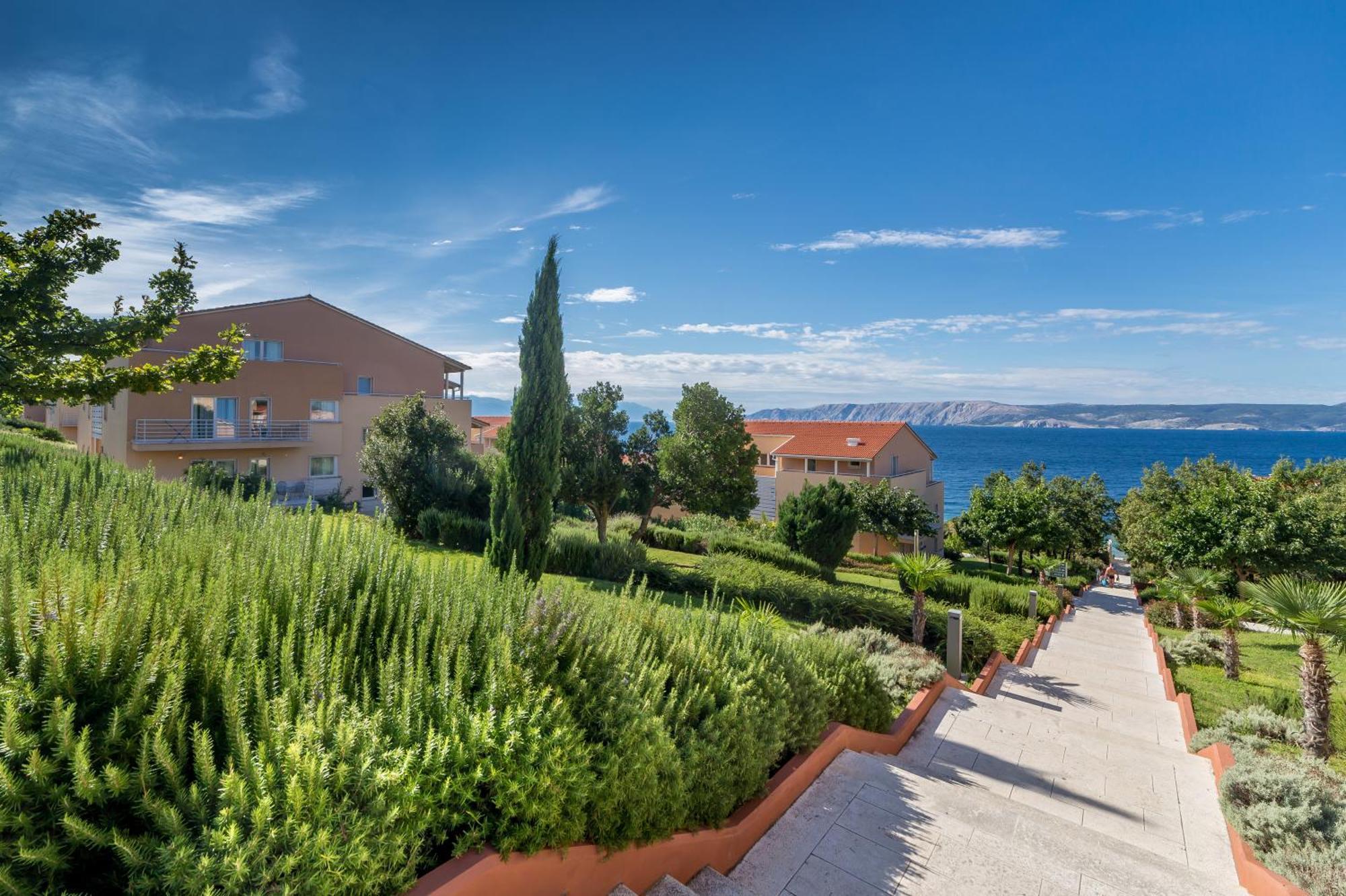 Apartments Grand Novi Vinodolski Resort Экстерьер фото